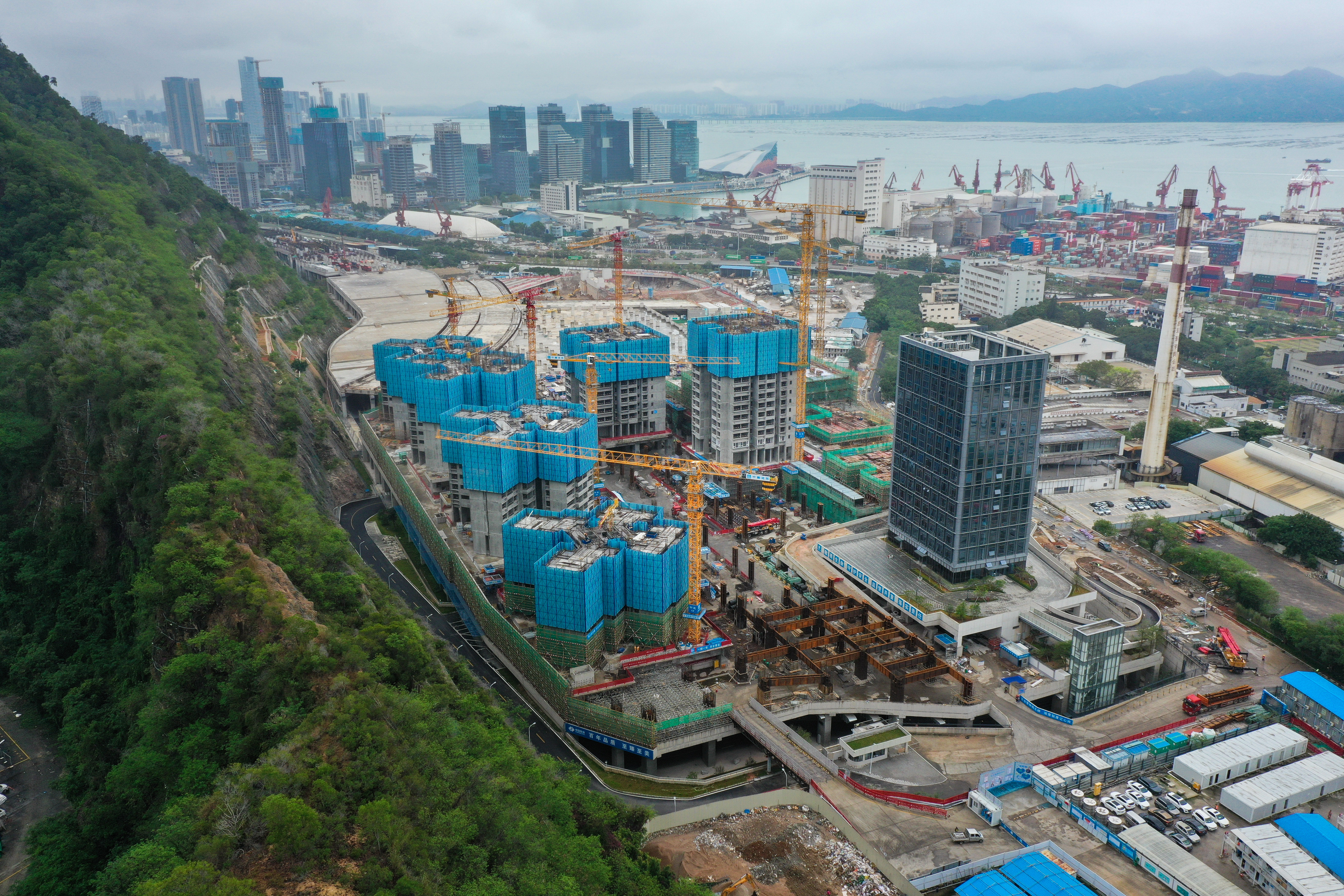 1.深铁熙府建设现场.jpg
